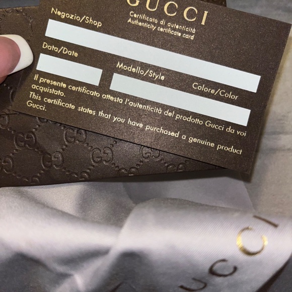 Genuine gucci sunglasses holder - Picture 2 of 6